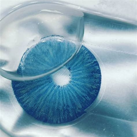 contact lenses with small pupil hole